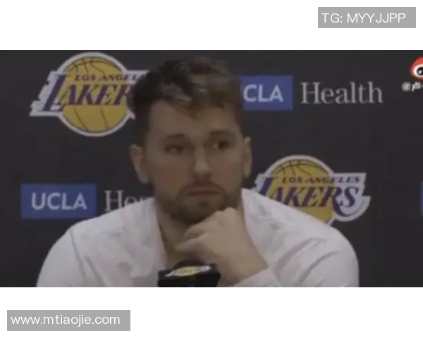 东契奇深情致敬偶像：能够成为詹姆斯生涯的重要一环，实在难以置信！